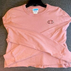Women’s Champion Long Sleeve Cropped Tee! Great condition, size medium!